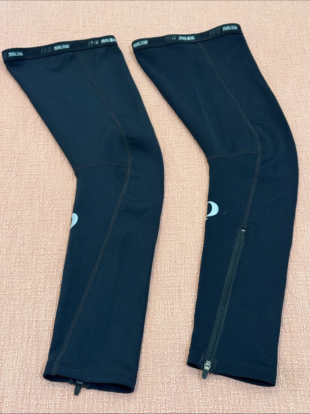Pearl Izumi wm’s small Black Cycling Leg Warmers with Zippers & elasticized top